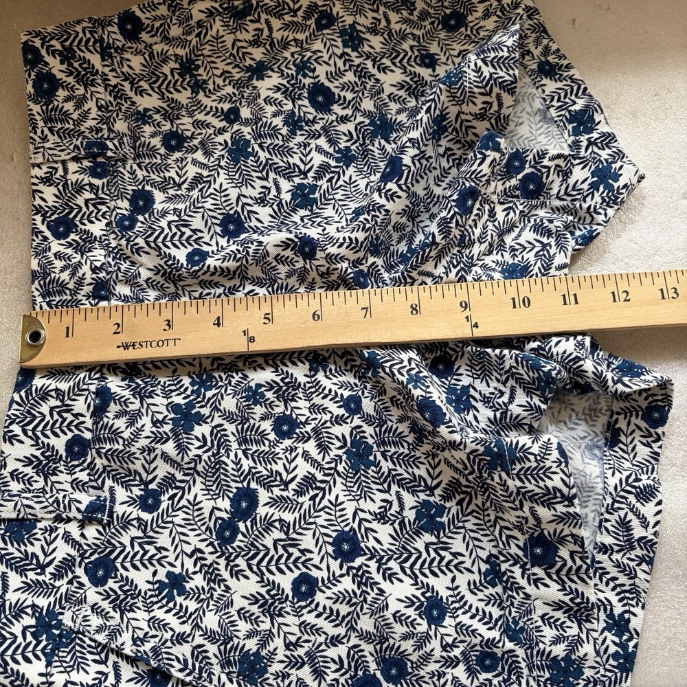 J Crew Factory Chino Shorts Women 2 Blue White Floral Print 100% Cotton 3.5 inch - Picture 5 of 9